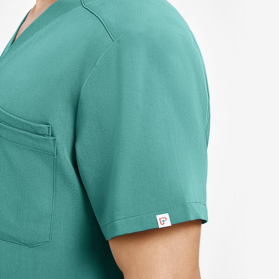 Men’s Two-Pocket Scrub Top