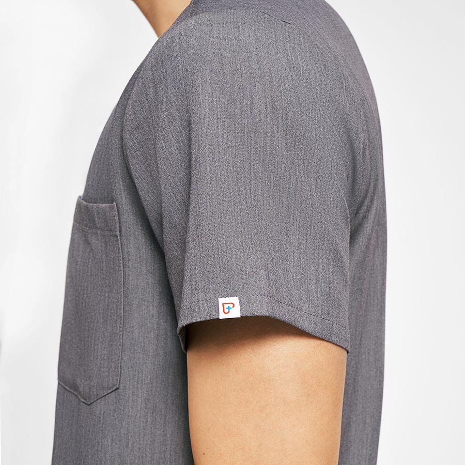 Men’s Three-Pocket Scrub Top